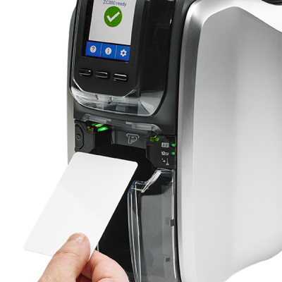 plastikko ofrece impresora de tarjetas modelo zc300 zebra de prueba